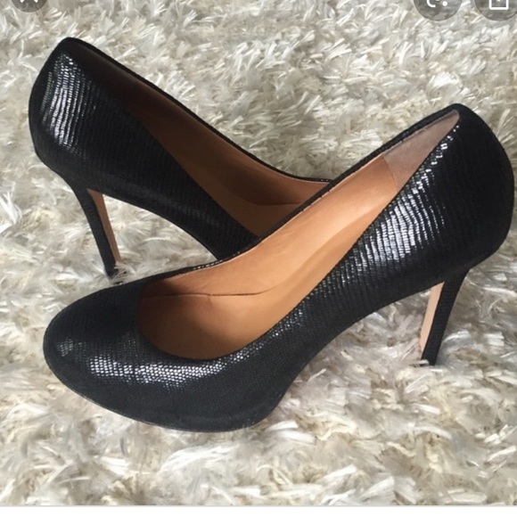 Ann Taylor Shoes - Ann Taylor black leather pumps, ECU, size 8